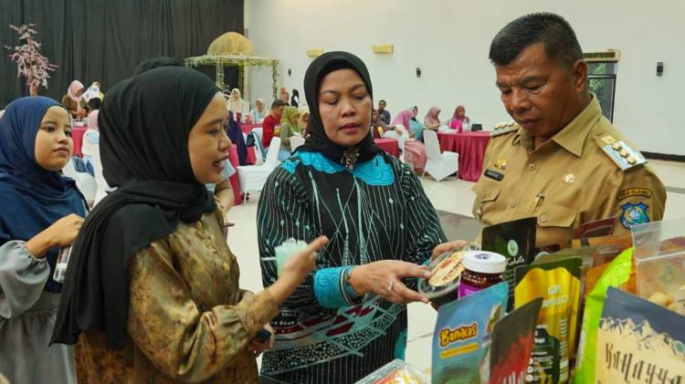 Duet Bersama Ketua Dekranasda, Bupati Andi Utta Ungkap Filosofi Usaha ke IRTP