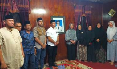 Bupati Andi Utta Hadiri Takziah Ketiga Almarhum Andi Sukri Sappewali