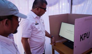 Diawali di Desa Barombong, Bupati Andi Utta Pantau Pilkades Serentak