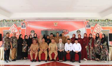 Bupati Andi Utta Lepas Jamaah Umrah, Termasuk Dua Anak Juara MTQ Tingkat Provinsi