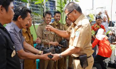 Musrenbang Ujung Loe: Andi Utta Kembali Bagikan 400 Bibit Unggul