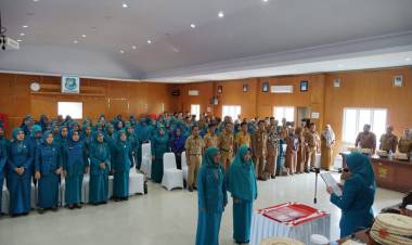 Lantik Ketua PKK Kecamatan Desa Kelurahan, Ini Pesan Andi Herfida