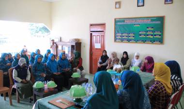 Cegah Stunting, Andi Herfida Muchtar Programkan Rumah Gizi di Desa