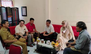 Komisi Informasi Audiensi dengan Kadis Kominfo dan Persandian, Ini Harapannya