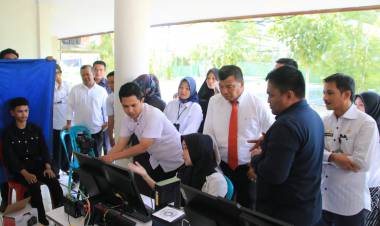 Andi Utta Luncurkan Loket Layanan Adminduk di Desa dan Kelurahan