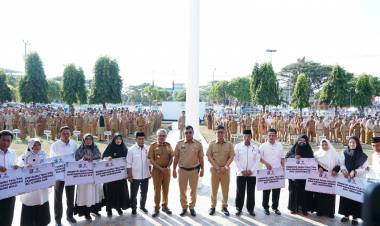 Serahkan Insentif Guru TPA Dari Baznas, Andi Utta Tekankan Pendidikan Moral Generasi Muda