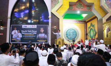 Ustadz Maulana Disambut Ribuan Jama'ah di Masjid ICDT Bulukumba