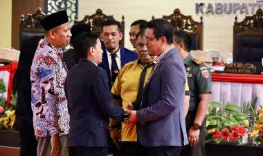 Dihadiri Edy Manaf, DPRD Umumkan Penetapan Bupati-Wabup Terpilih Bulukumba dan Akhir Masa Jabatan Bupati-Wabup Bulukumba