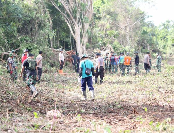 Sinergitas TNI Polri Terlihat Nyata di TMMD, Dandim Turun Pantau Pekerjaan di Lokasi