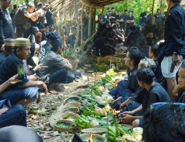 Bupati Andi Utta Hadiri Ritual Andingingi untuk Pertama Kalinya