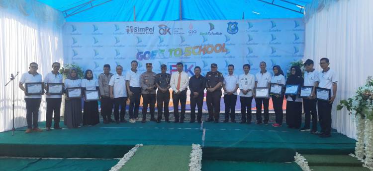 Bangun Karakter Sejak Dini, Bupati Andi Utta Launching Simpel