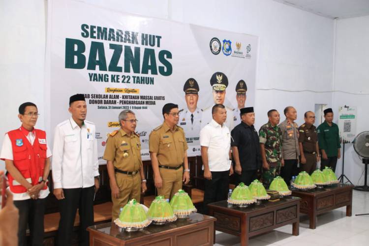 Khitanan Massal di HUT ke-22 Baznas, Bupati Andi Utta: Terus Tebar Kebaikan