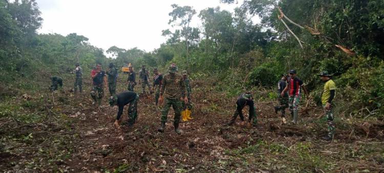 TMMD ke 117 di Lemo Lemo, Pohon Besar Jadi Sasaran Penebangan