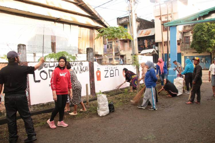 Aksi Bulukumba Bersih Dimulai, Gotong Royong Lanjut Senam Bersama