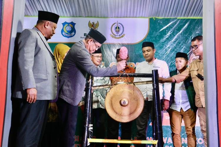 Dihadiri Ribuan Warga, Wabup Edy Manaf Buka STQH di Mattirowalie Kindang